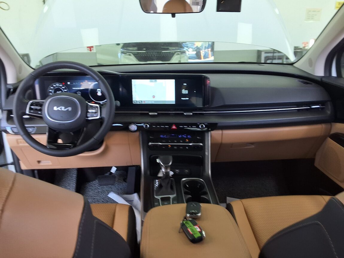 KIA NEW CARNIVAL (KA4) 9-SEATER GASOLINE PRESTIGE 2023 - zdjęcie 11