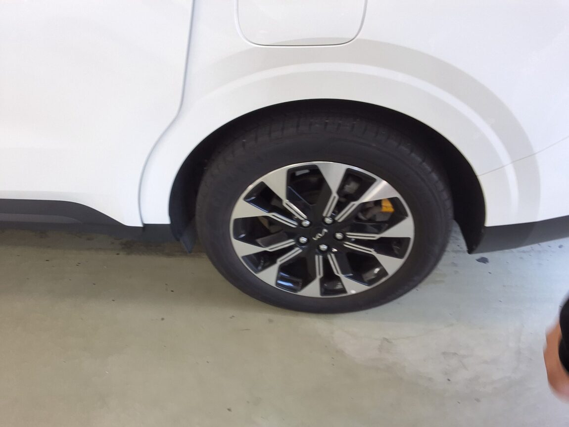 KIA NEW CARNIVAL (KA4) 9-SEATER GASOLINE PRESTIGE 2023 - zdjęcie 21