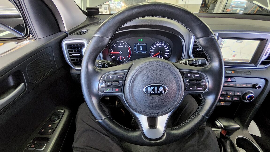 KIA NEW SPORTAGE R2.0 2WD PRESTIGE 2017 - zdjęcie 17