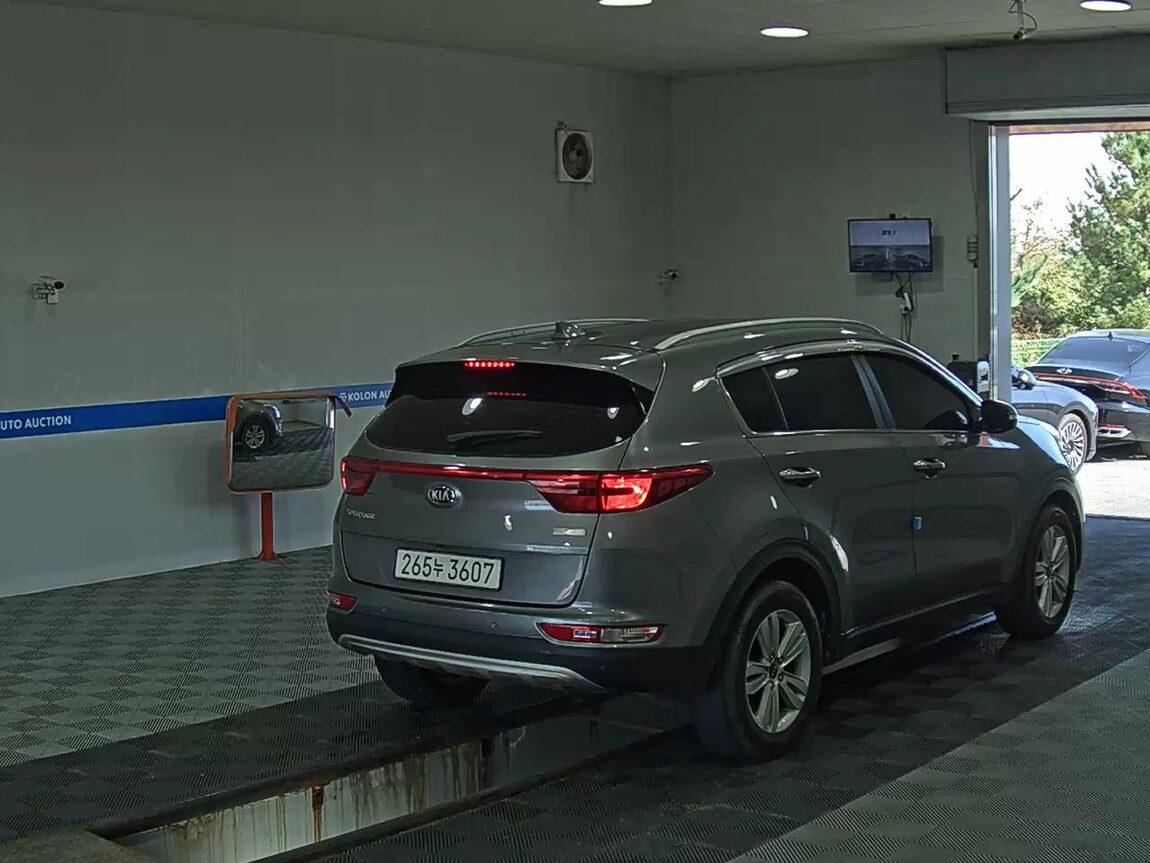 KIA NEW SPORTAGE R2.0 2WD PRESTIGE 2017 - zdjęcie 5