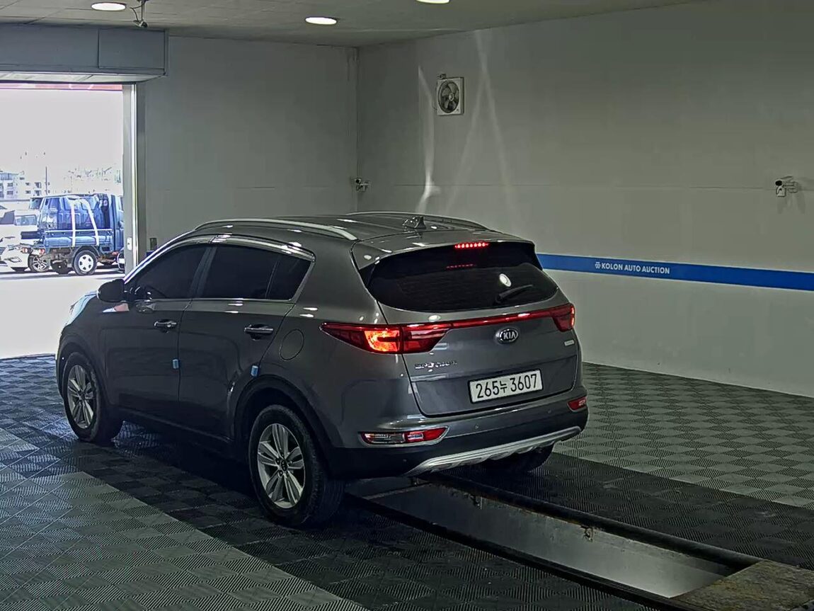 KIA NEW SPORTAGE R2.0 2WD PRESTIGE 2017 - zdjęcie 6