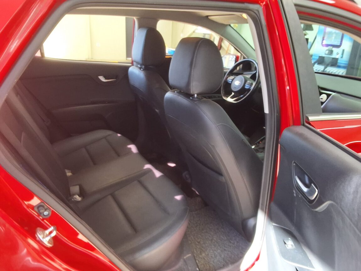 KIA STONIC U2 1.6 DIESEL TRENDY 2018 - zdjęcie 14