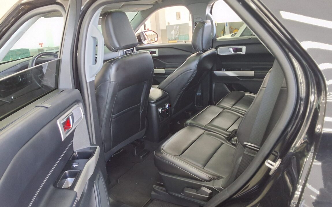 FORD EXPLORER (6TH GEN) 2.3 AWD LIMITED 2022 - zdjęcie 12
