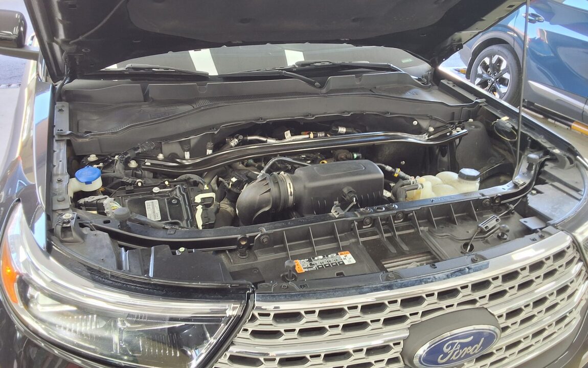 FORD EXPLORER (6TH GEN) 2.3 AWD LIMITED 2022 - zdjęcie 22