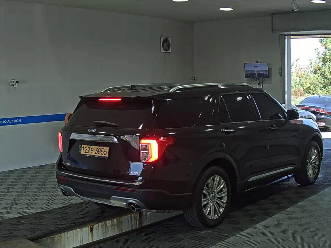 FORD EXPLORER (6TH GEN) 2.3 AWD LIMITED 2022 - zdjęcie 5