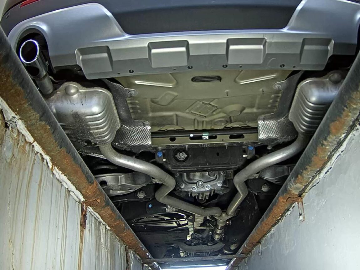 FORD EXPLORER (6TH GEN) 2.3 AWD LIMITED 2022 - zdjęcie 8