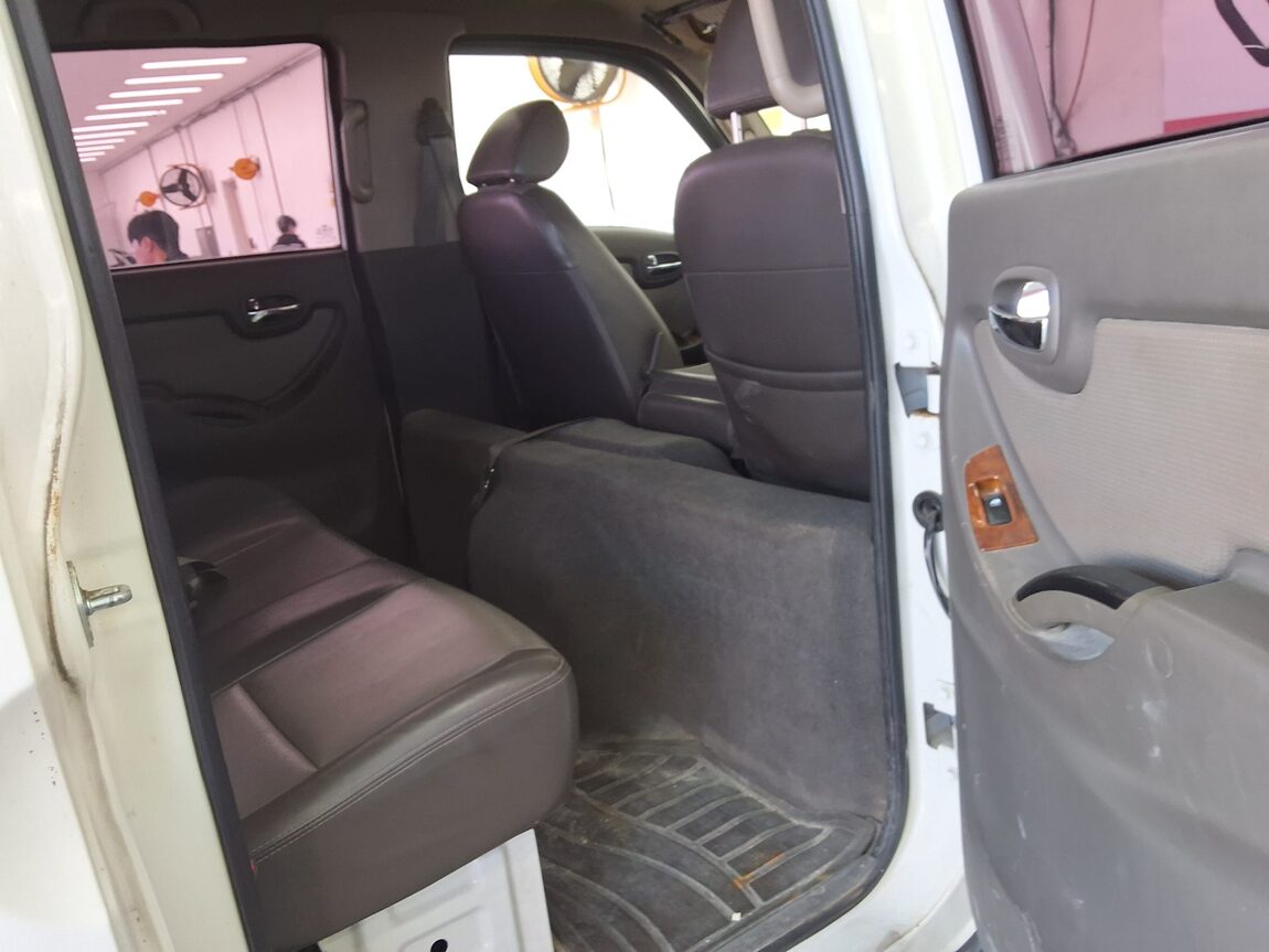 HYUNDAI PORTER II CRDi DOUBLE CAB EXTRA LONG WHEELBASE GOLD 2012 - zdjęcie 13