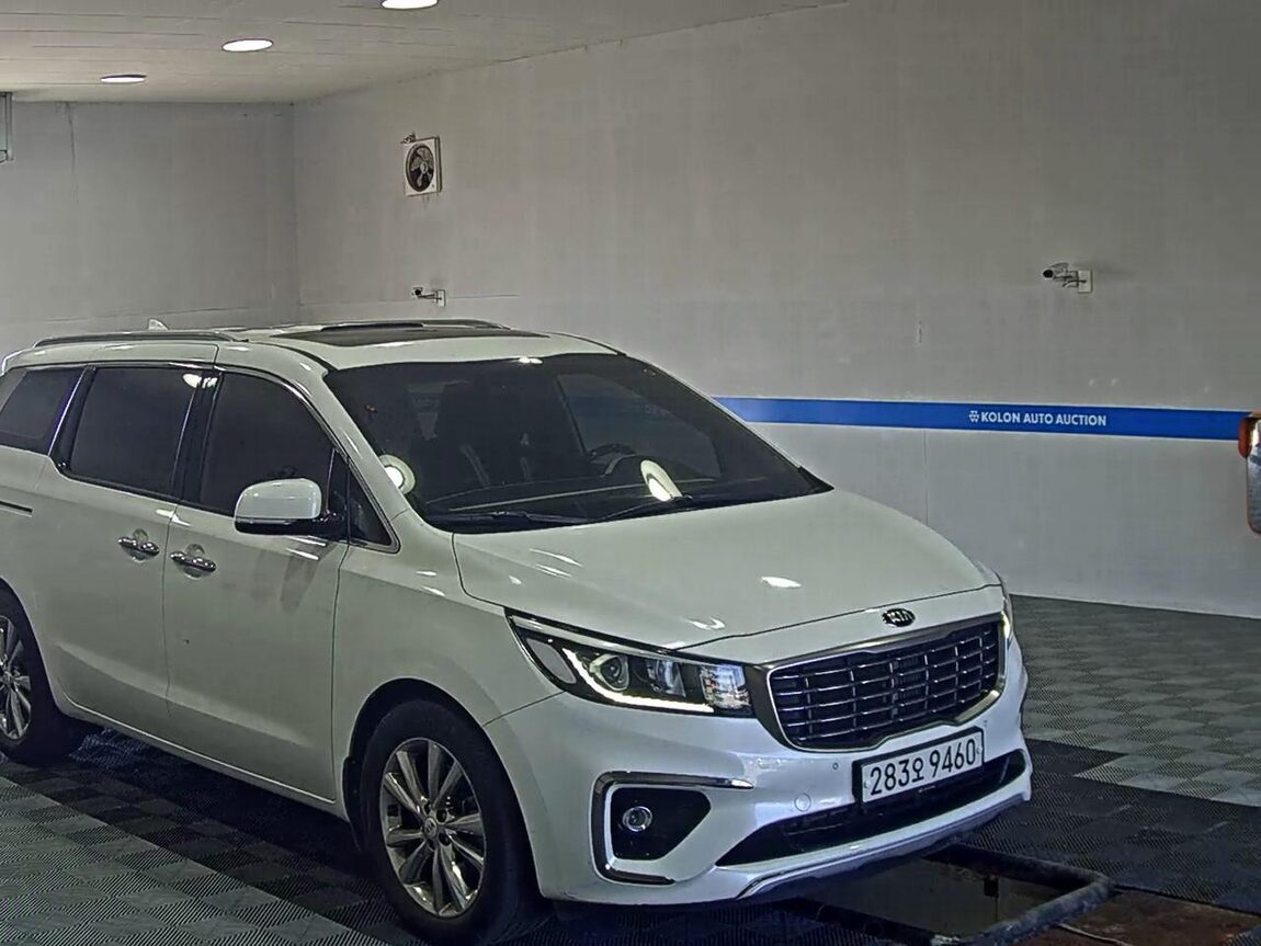 KIA THE NEW CARNIVAL 9-SEATER DIESEL PRESTIGE 2020 - zdjęcie 3