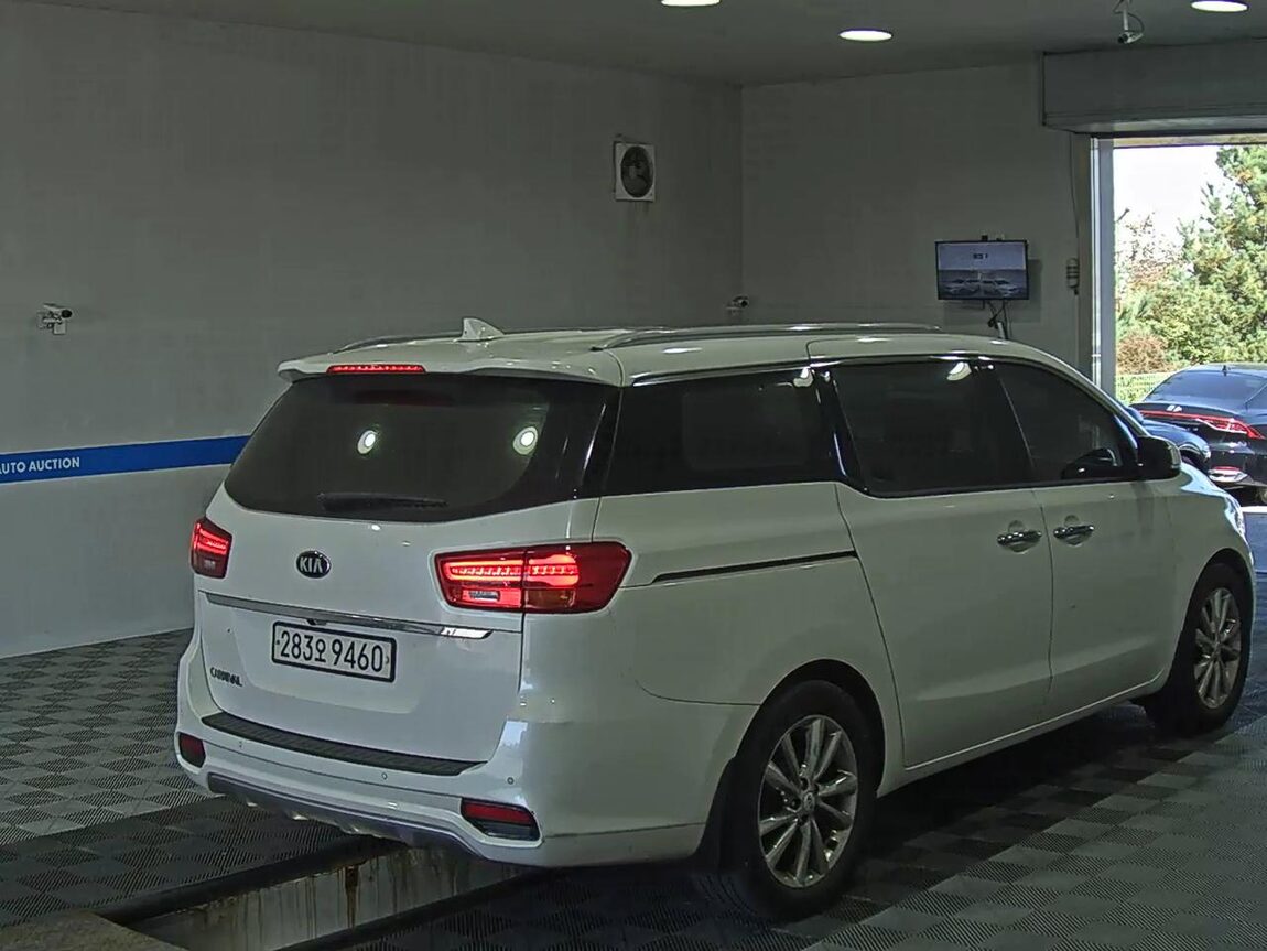KIA THE NEW CARNIVAL 9-SEATER DIESEL PRESTIGE 2020 - zdjęcie 5