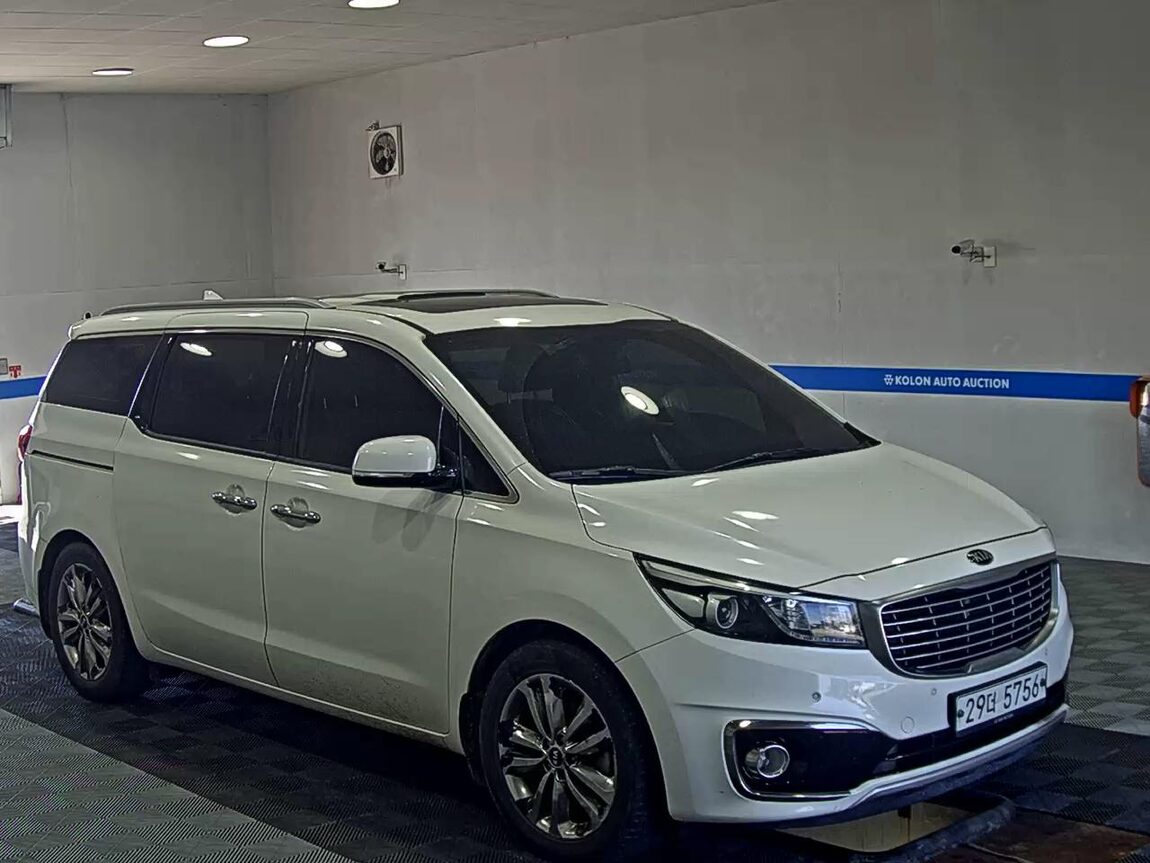 KIA ALL NEW CARNIVAL 9-SEATER DIESEL NOBLESSE 2015 - zdjęcie 3