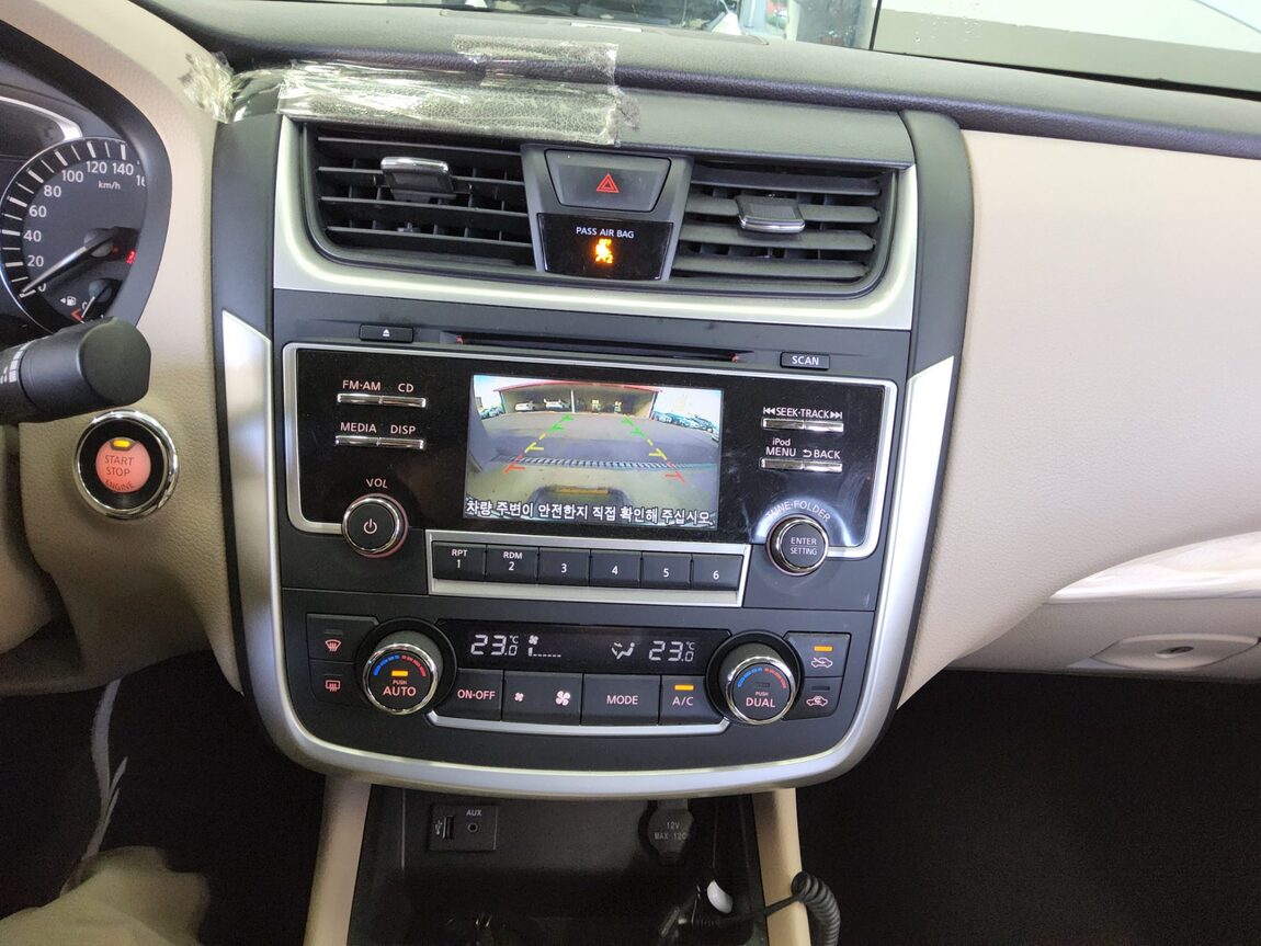 NISSAN ALTIMA (5TH GEN F/L) 2.5 SL 2017 - zdjęcie 18