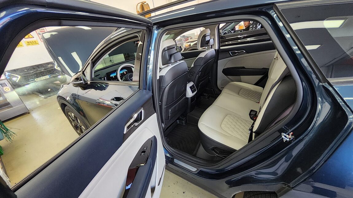 KIA THE ALL NEW SPORTAGE 2.0 LPG 2WD SIGNATURE GRAVITY 2023 - zdjęcie 12