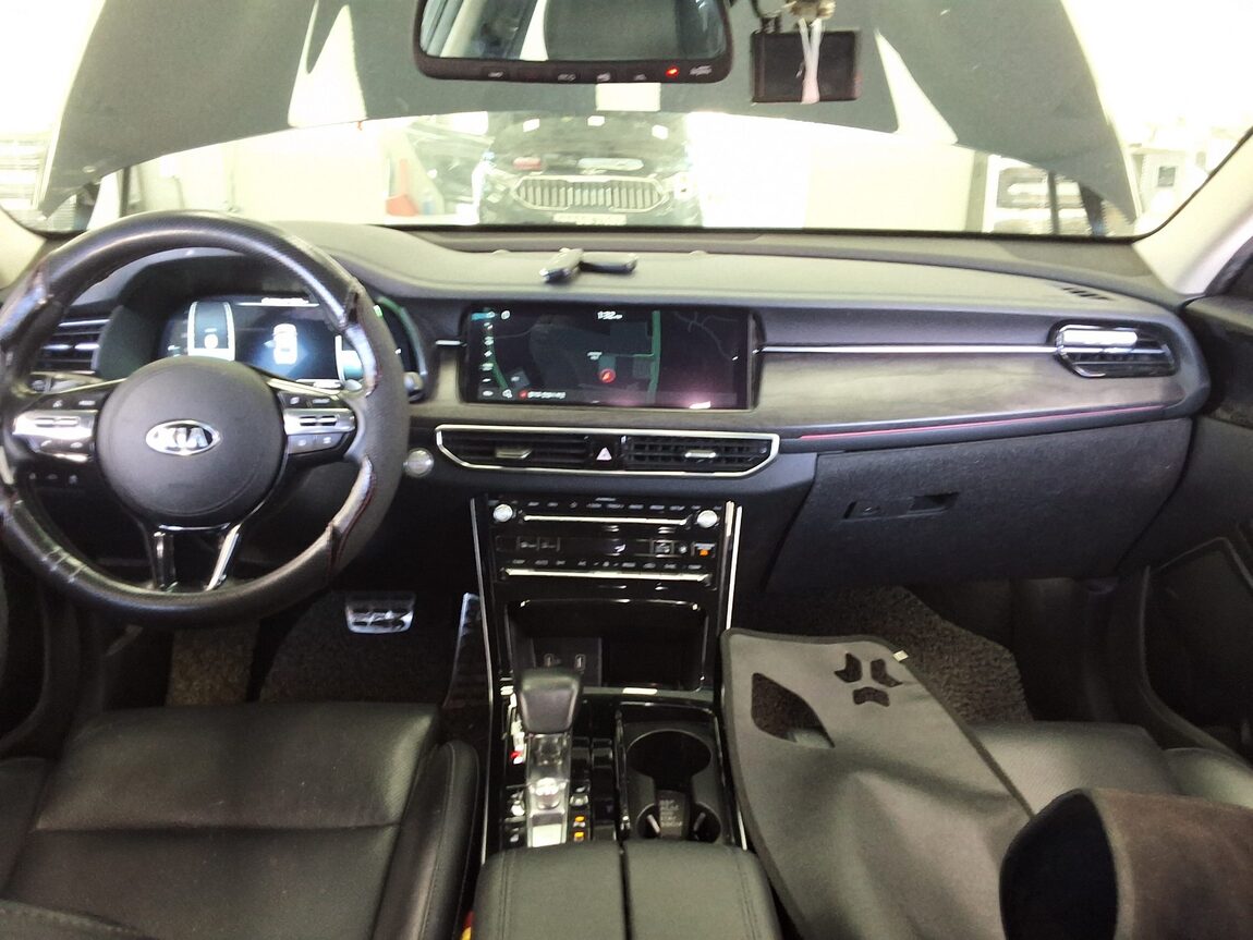 KIA K7 PREMIER HYBRID SIGNATURE 2020 - zdjęcie 11