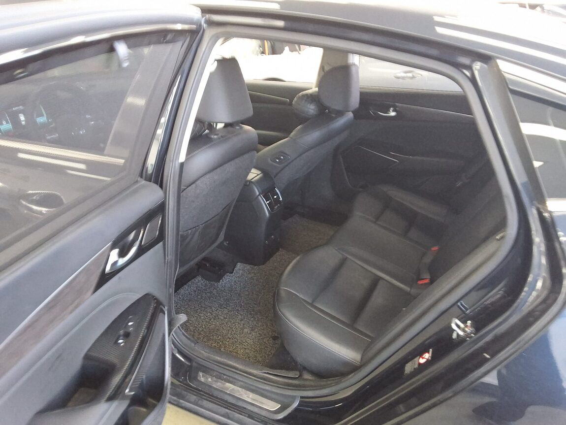 KIA K7 PREMIER HYBRID SIGNATURE 2020 - zdjęcie 12