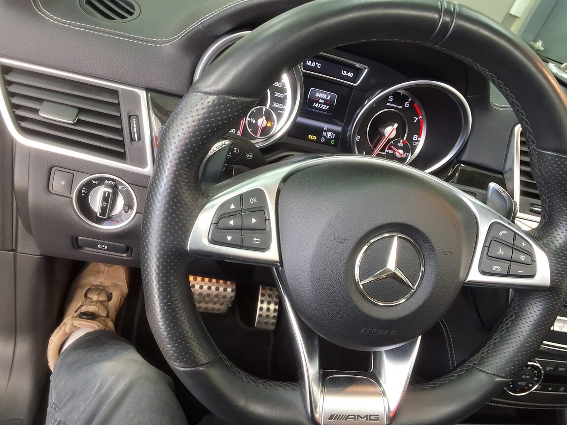 MERCEDES-BENZ M-CLASS (3RD GEN) ML63 AMG 2013 - zdjęcie 23
