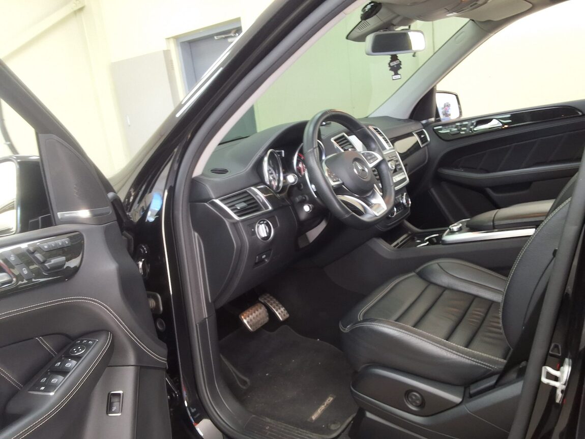 MERCEDES-BENZ M-CLASS (3RD GEN) ML63 AMG 2013 - zdjęcie 11