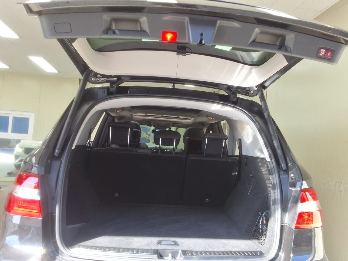 MERCEDES-BENZ M-CLASS (3RD GEN) ML63 AMG 2013 - zdjęcie 16