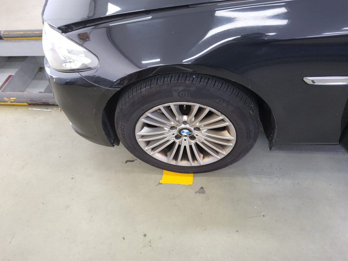 BMW 5 SERIES (6TH GEN) 520d xDRIVE 2015 - zdjęcie 21