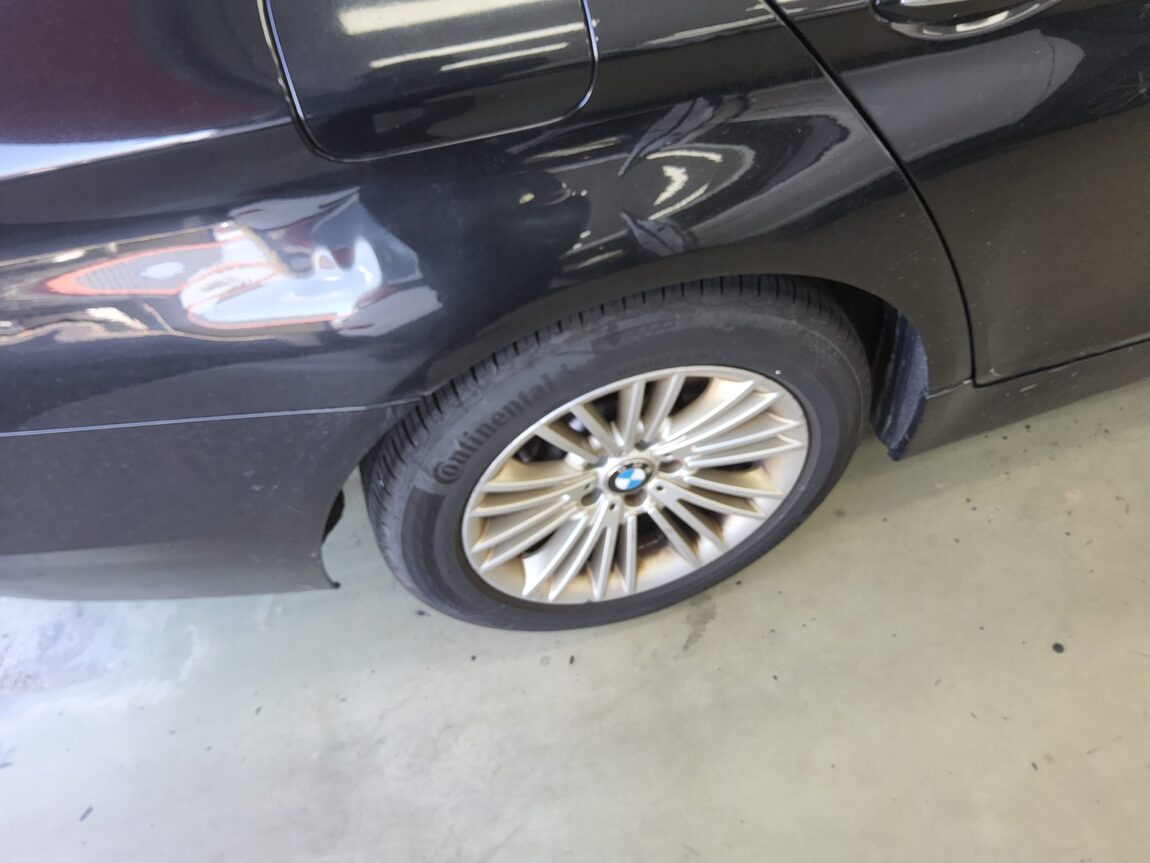 BMW 5 SERIES (6TH GEN) 520d xDRIVE 2015 - zdjęcie 24