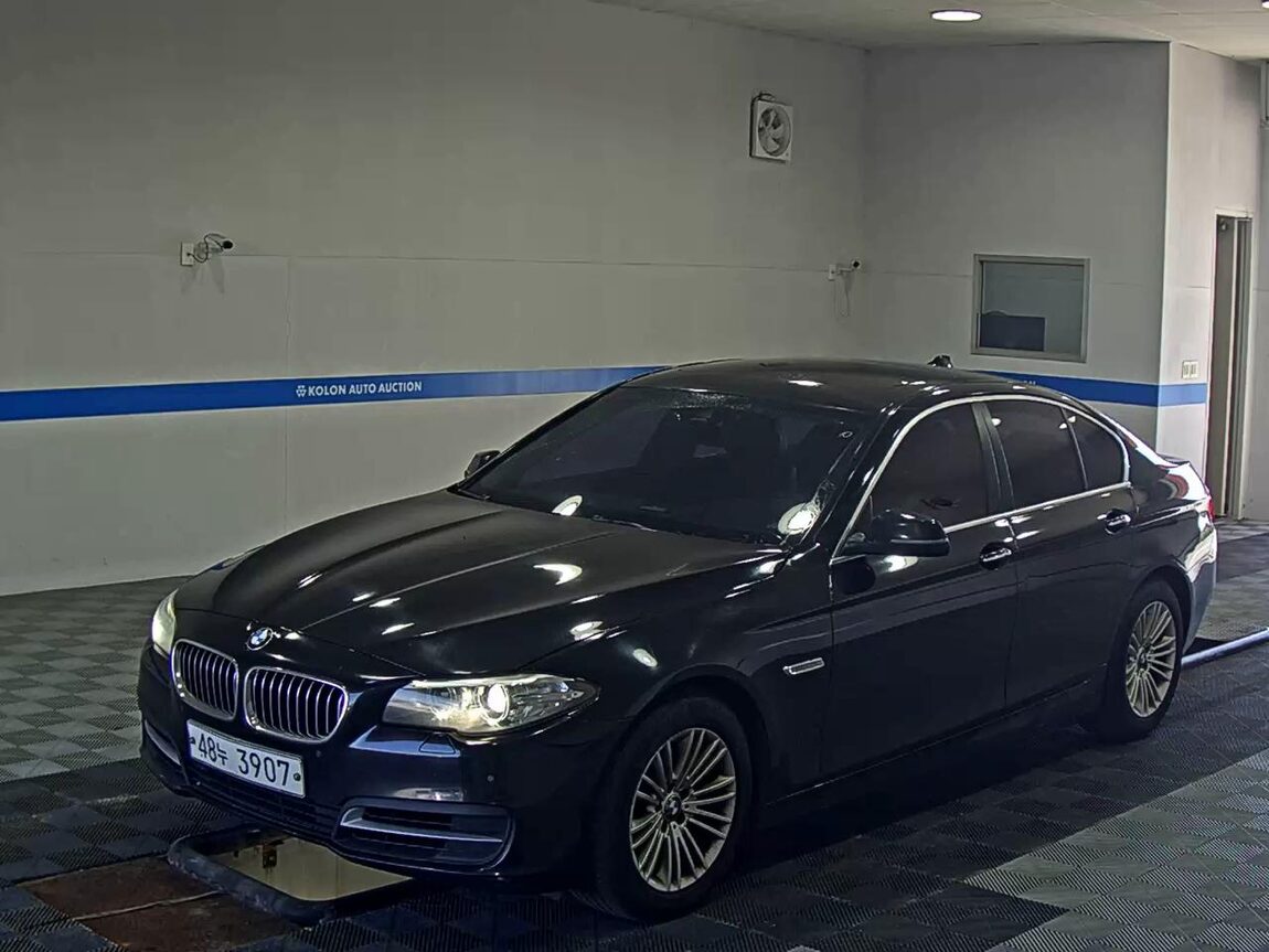 BMW 5 SERIES (6TH GEN) 520d xDRIVE 2015 - zdjęcie 2