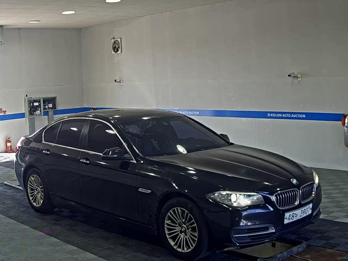 BMW 5 SERIES (6TH GEN) 520d xDRIVE 2015 - zdjęcie 3
