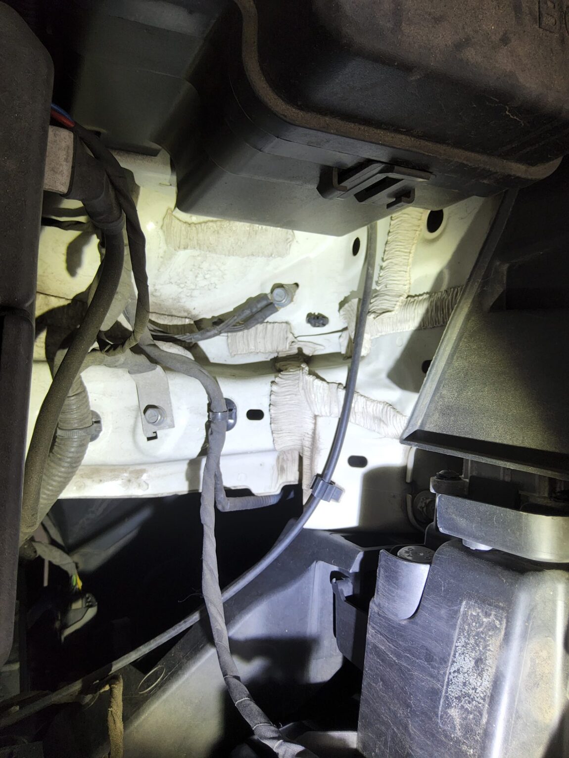KG MOBILITY (SSANGYONG) TORRES 1.5 GDI-T 2WD T7 2023 - zdjęcie 19
