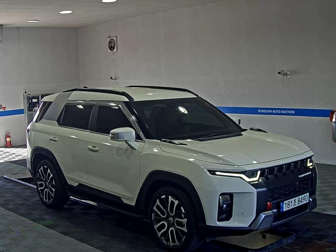 KG MOBILITY (SSANGYONG) TORRES 1.5 GDI-T 2WD T7 2023 - zdjęcie 3