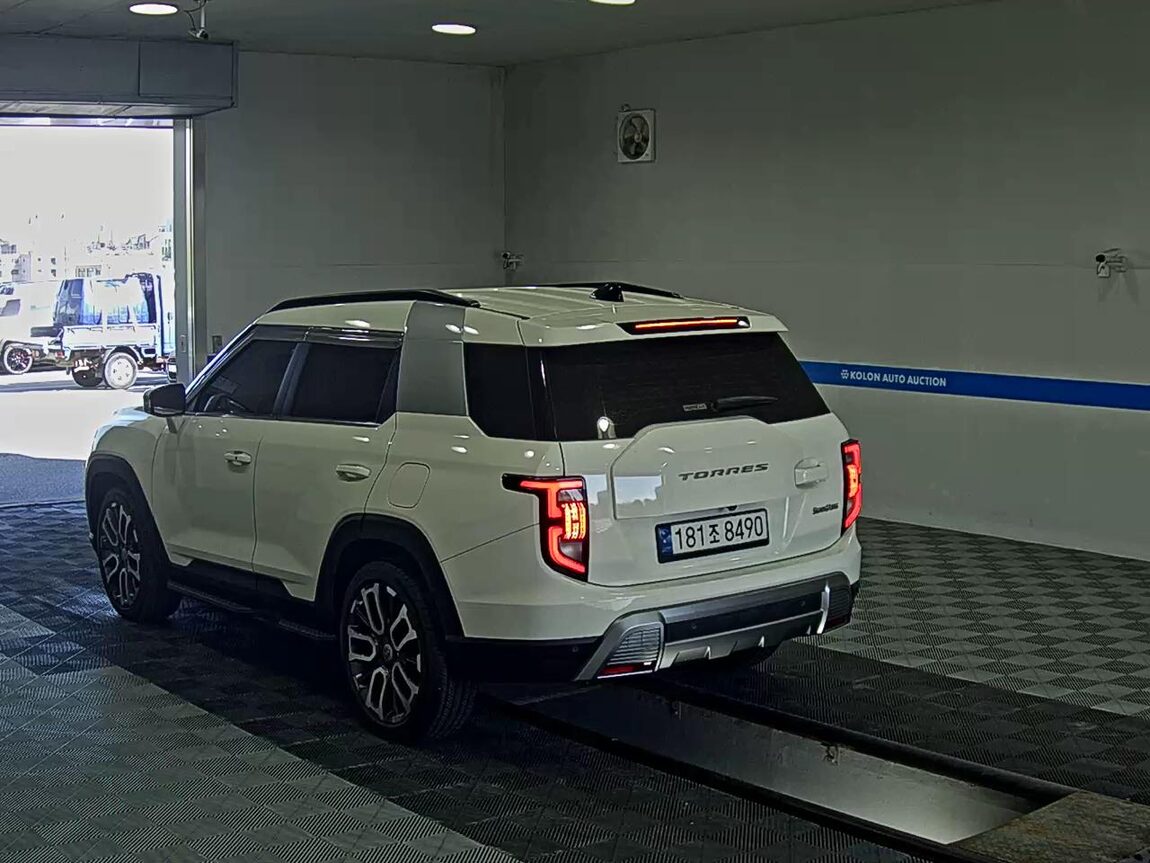 KG MOBILITY (SSANGYONG) TORRES 1.5 GDI-T 2WD T7 2023 - zdjęcie 6