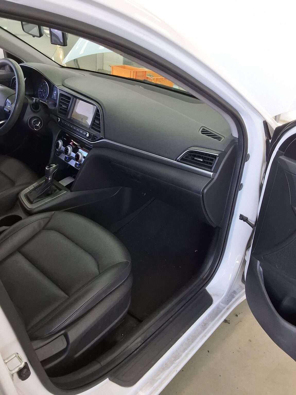 HYUNDAI THE NEW AVANTE AD 1.6 LPI RENTAL CAR STYLE 2020 - zdjęcie 14