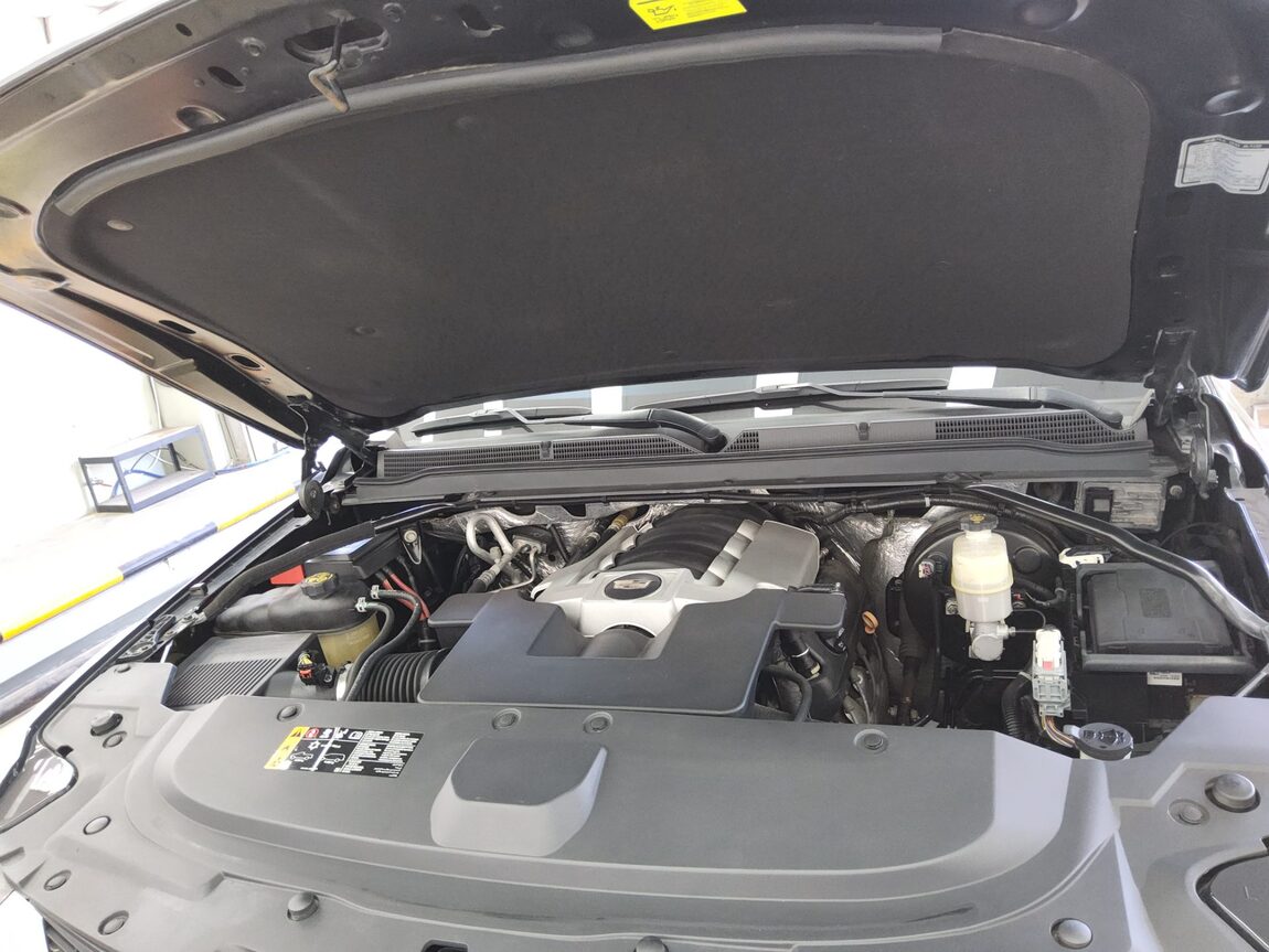 CADILLAC ESCALADE (4TH GEN) 6.2 V8 2017 - zdjęcie 20