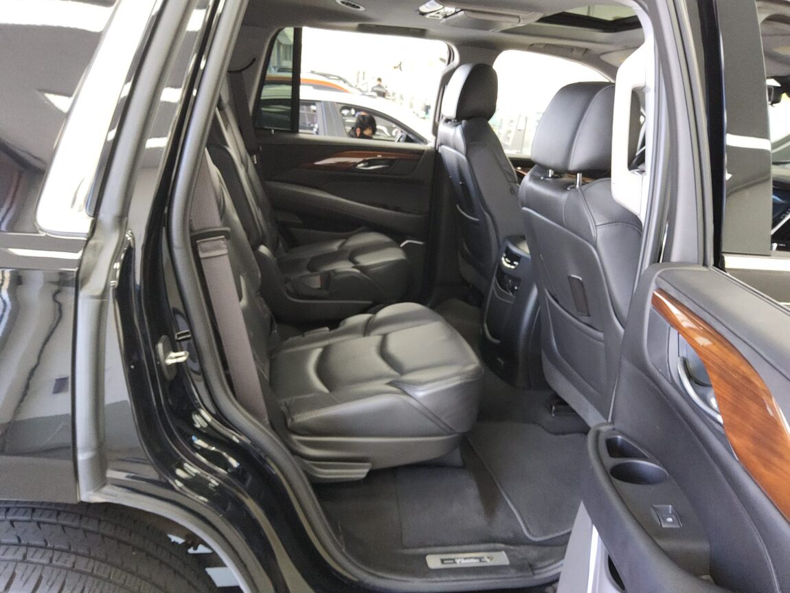 CADILLAC ESCALADE (4TH GEN) 6.2 V8 2017 - zdjęcie 13