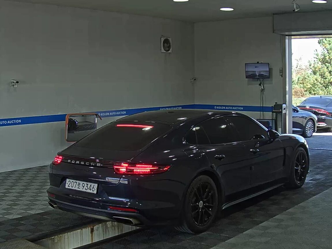 PORSCHE PANAMERA (2ND GEN) 3.0 4 2018 - zdjęcie 5