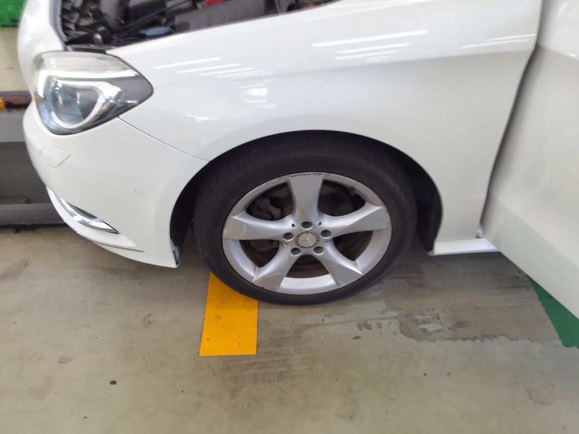 MERCEDES-BENZ B-CLASS (2ND GEN) B200 CDI BLUE EFFICIENCY SPORT PACK 2013 - zdjęcie 21