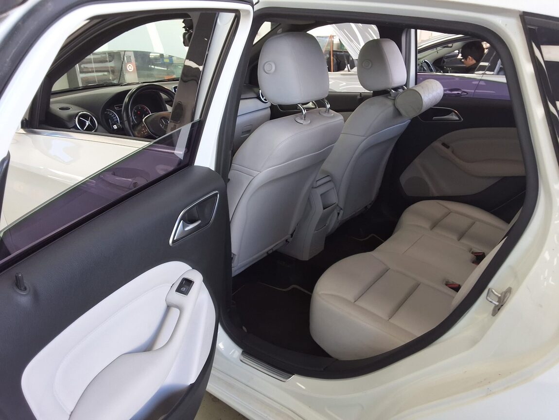 MERCEDES-BENZ B-CLASS (2ND GEN) B200 CDI BLUE EFFICIENCY SPORT PACK 2013 - zdjęcie 12