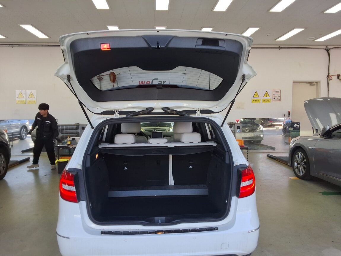 MERCEDES-BENZ B-CLASS (2ND GEN) B200 CDI BLUE EFFICIENCY SPORT PACK 2013 - zdjęcie 15