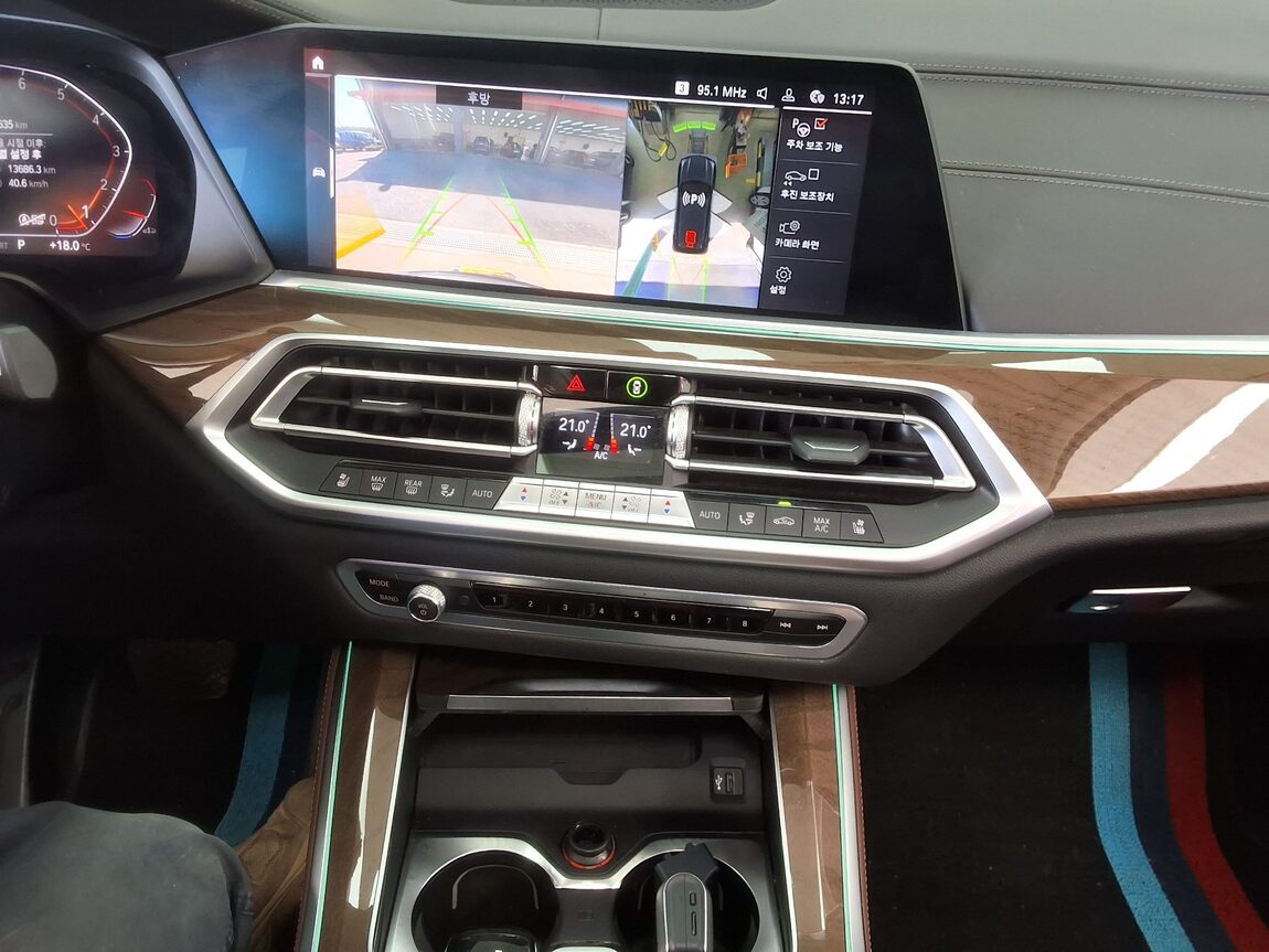 BMW X5 (4TH GEN) 40i xDRIVE X LINE 2021 - zdjęcie 24