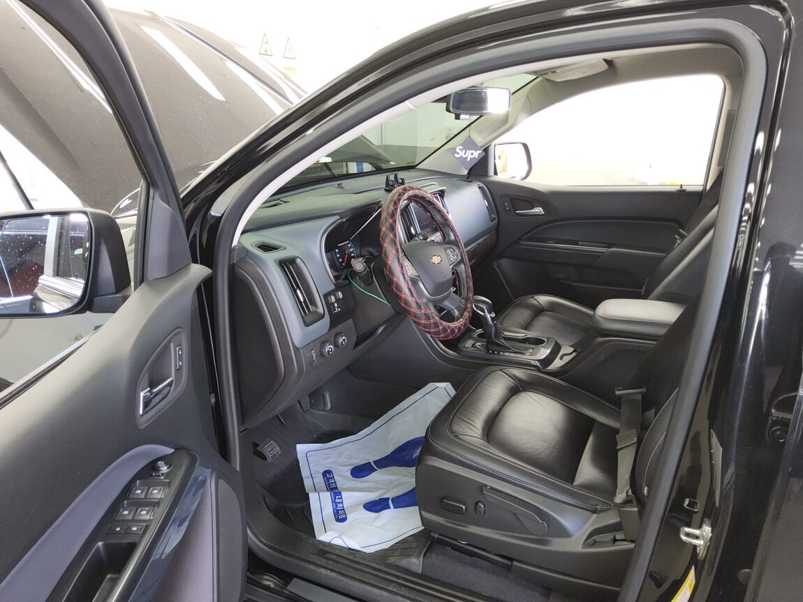 CHEVROLET (DAEWOO) REAL NEW COLORADO 3.6L 4WD Z71-X 2022 - zdjęcie 10