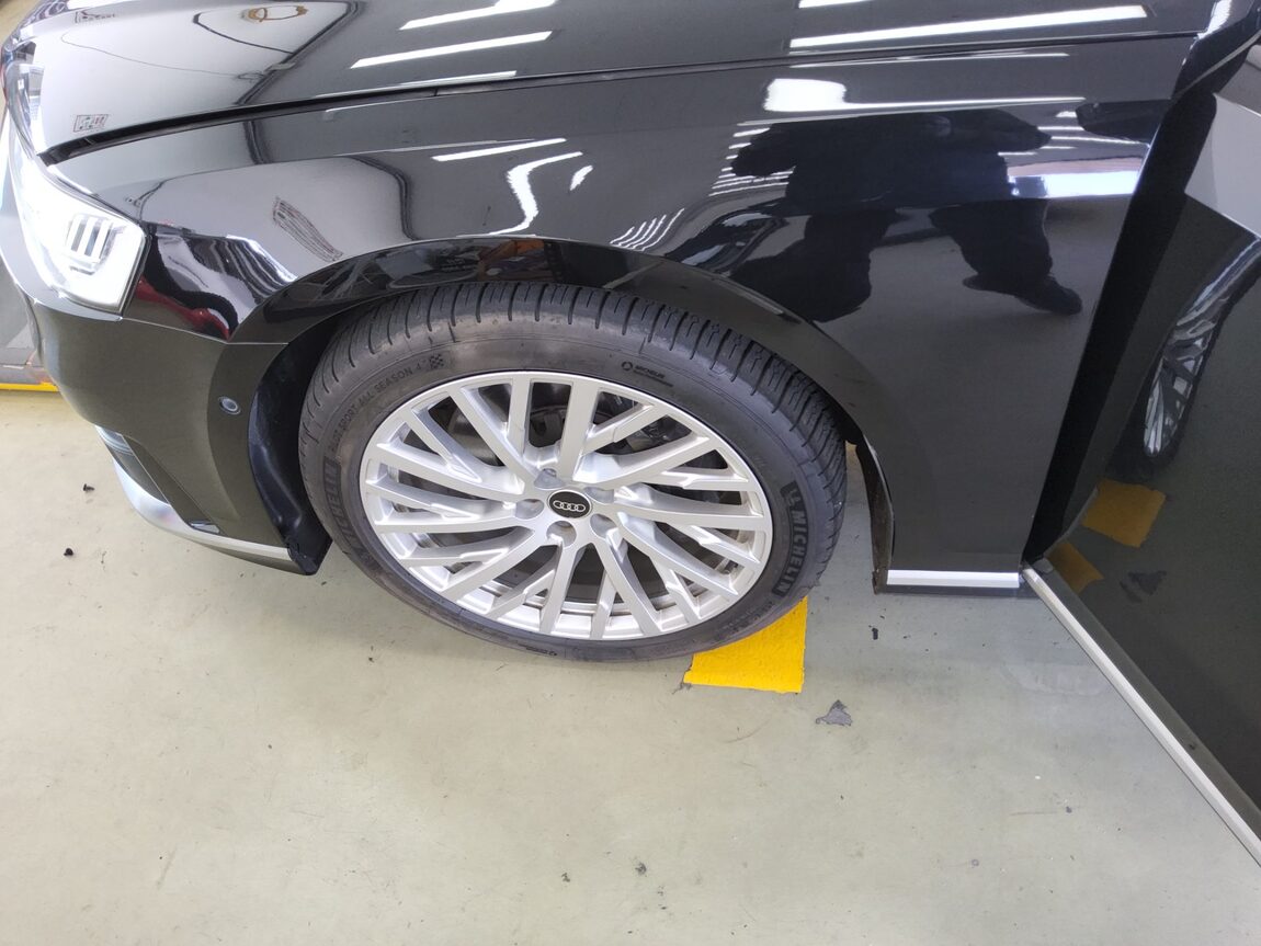 AUDI A8 (4TH GEN) L 55 TFSI QUATTRO 2021 - zdjęcie 22