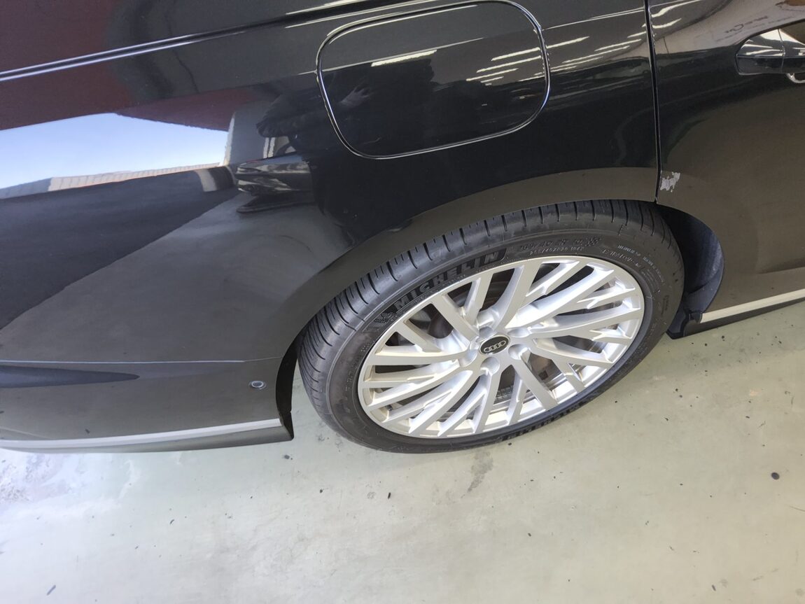 AUDI A8 (4TH GEN) L 55 TFSI QUATTRO 2021 - zdjęcie 25