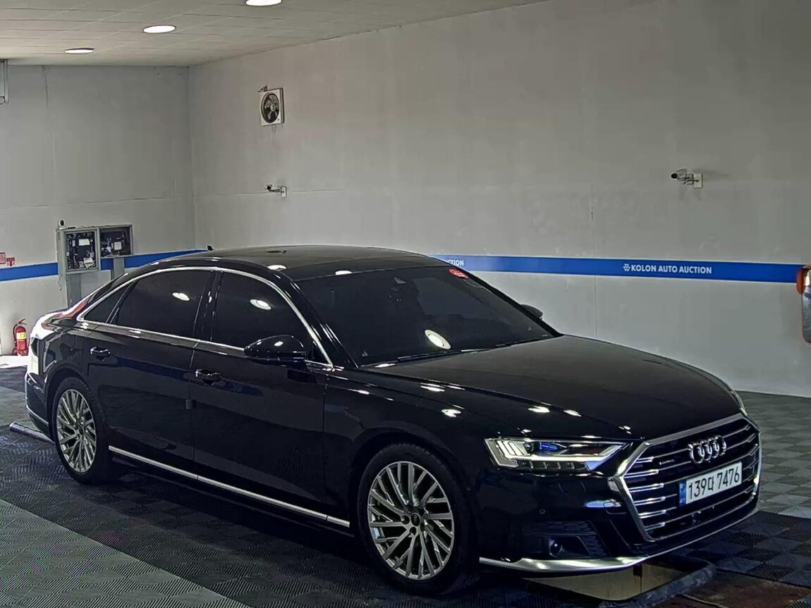 AUDI A8 (4TH GEN) L 55 TFSI QUATTRO 2021 - zdjęcie 3