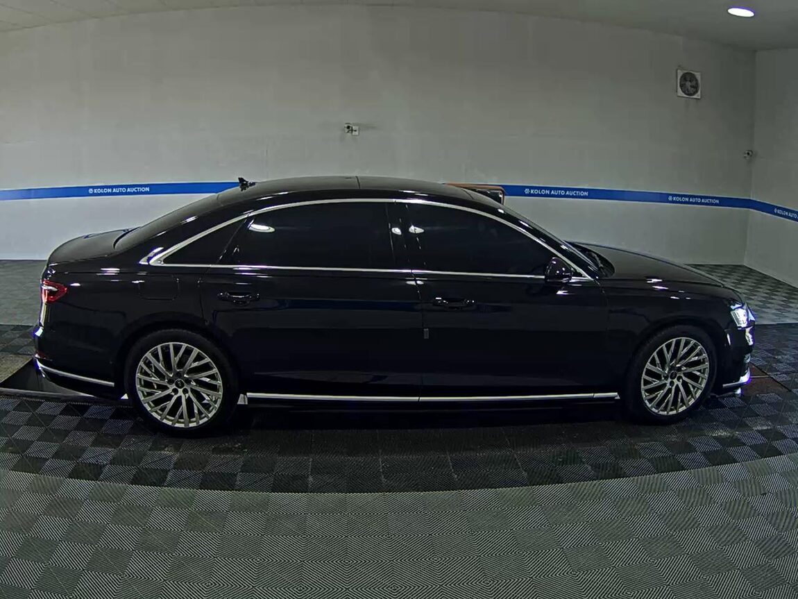 AUDI A8 (4TH GEN) L 55 TFSI QUATTRO 2021 - zdjęcie 4