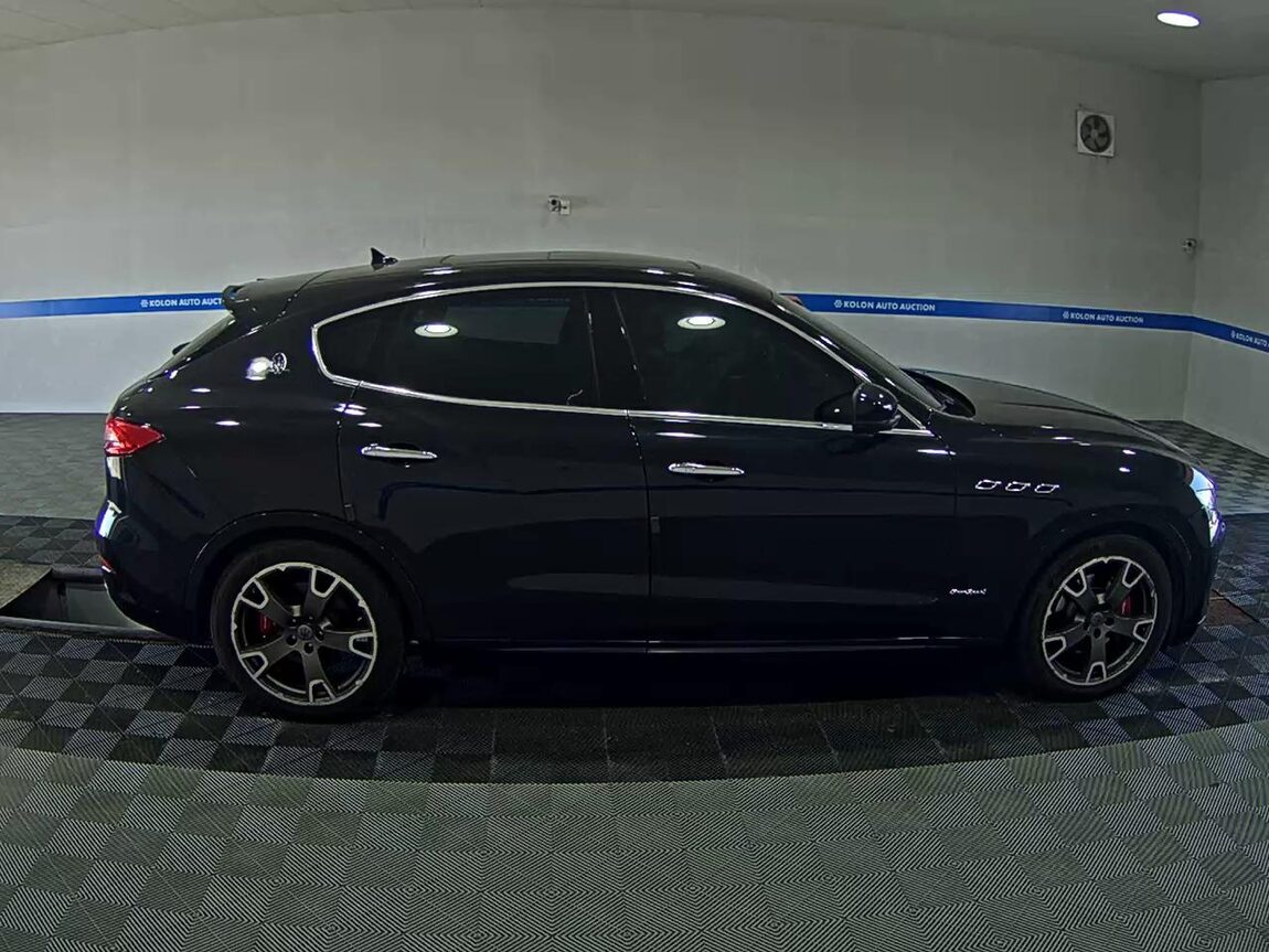 MASERATI LEVANTE 3.0 DIESEL 2018 - zdjęcie 4