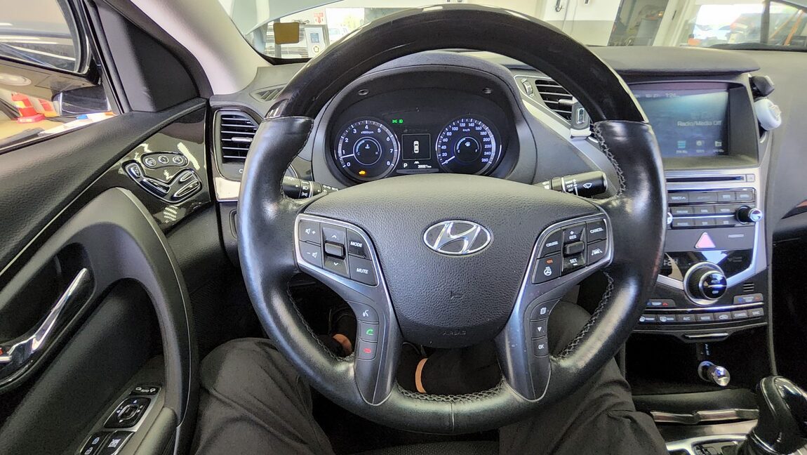 HYUNDAI GRANDEUR HG HG 300 EXCLUSIVE 2016 - zdjęcie 17