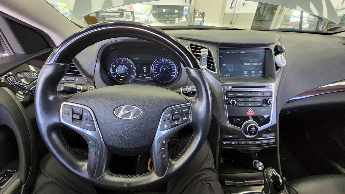 HYUNDAI GRANDEUR HG HG 300 EXCLUSIVE 2016 - zdjęcie 18