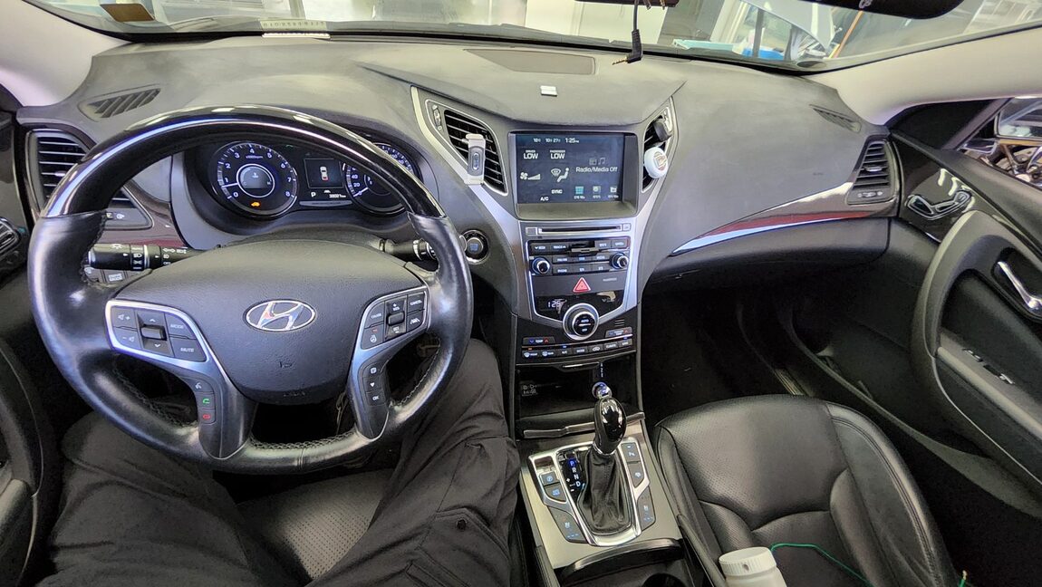HYUNDAI GRANDEUR HG HG 300 EXCLUSIVE 2016 - zdjęcie 11