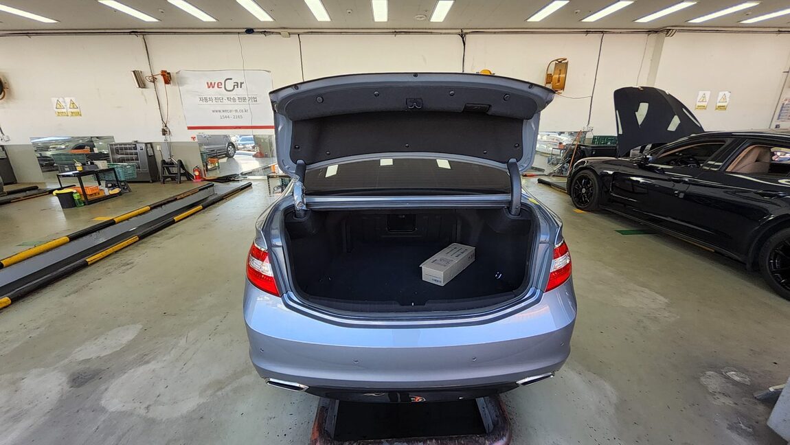 HYUNDAI GRANDEUR HG HG 300 EXCLUSIVE 2016 - zdjęcie 15