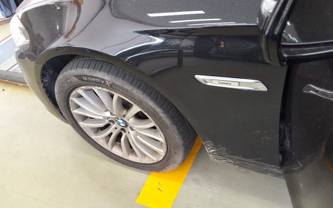 BMW 5 SERIES (6TH GEN) 520d xDRIVE LUXURY LINE PLUS 2016 - zdjęcie 24