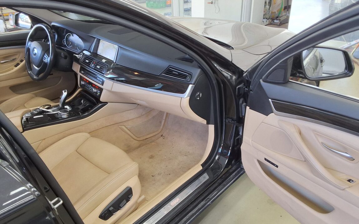 BMW 5 SERIES (6TH GEN) 520d xDRIVE LUXURY LINE PLUS 2016 - zdjęcie 14