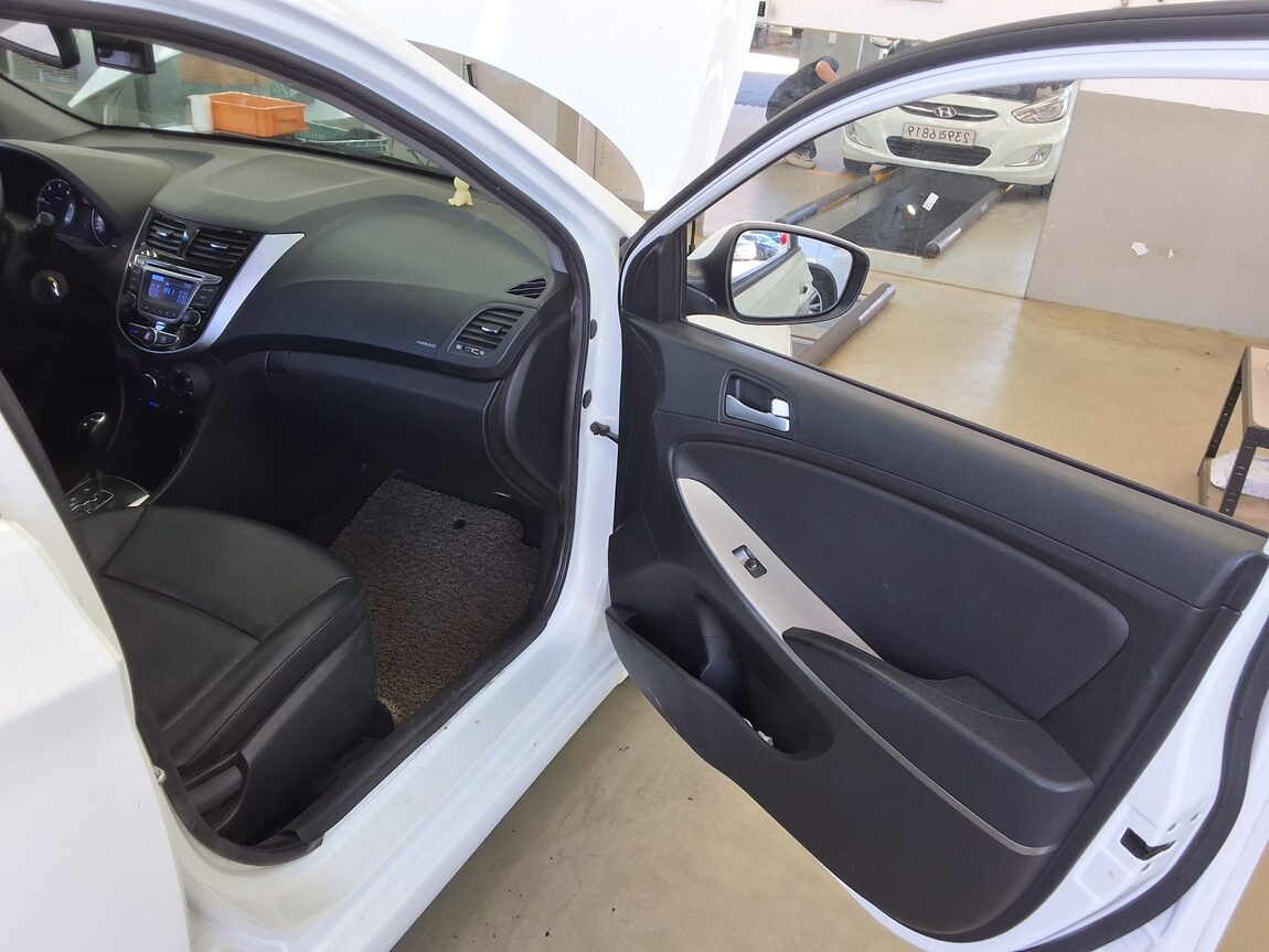 HYUNDAI NEW ACCENT WIT 1.6 VGT MODERN 2017 - zdjęcie 14