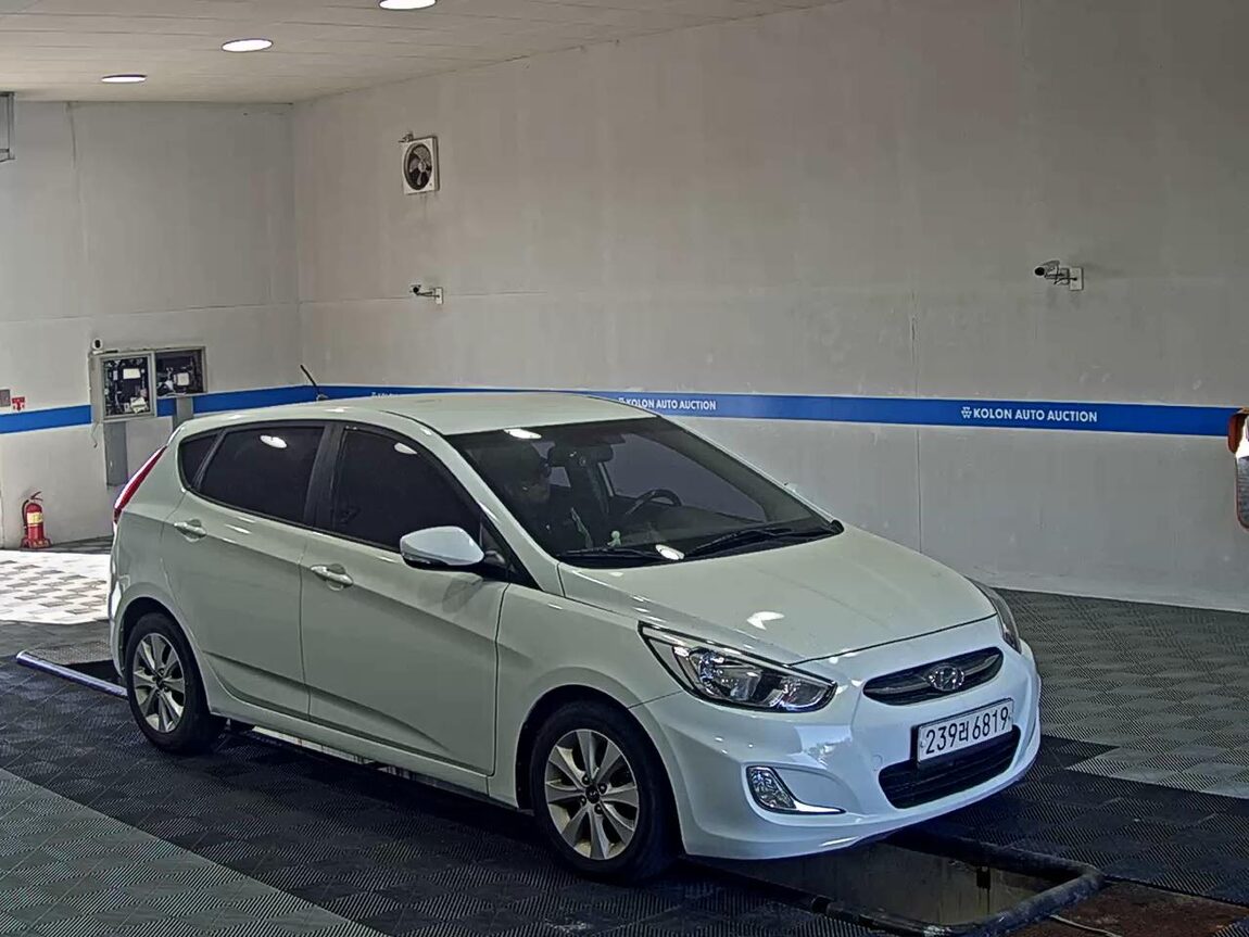 HYUNDAI NEW ACCENT WIT 1.6 VGT MODERN 2017 - zdjęcie 3